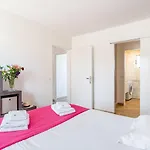 Spacieux 2pièces à5min De Plages Antibes
