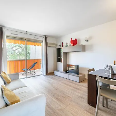 Hello Cote D'azur - Spacieux 2pieces A5min De Plages Daire Antibes